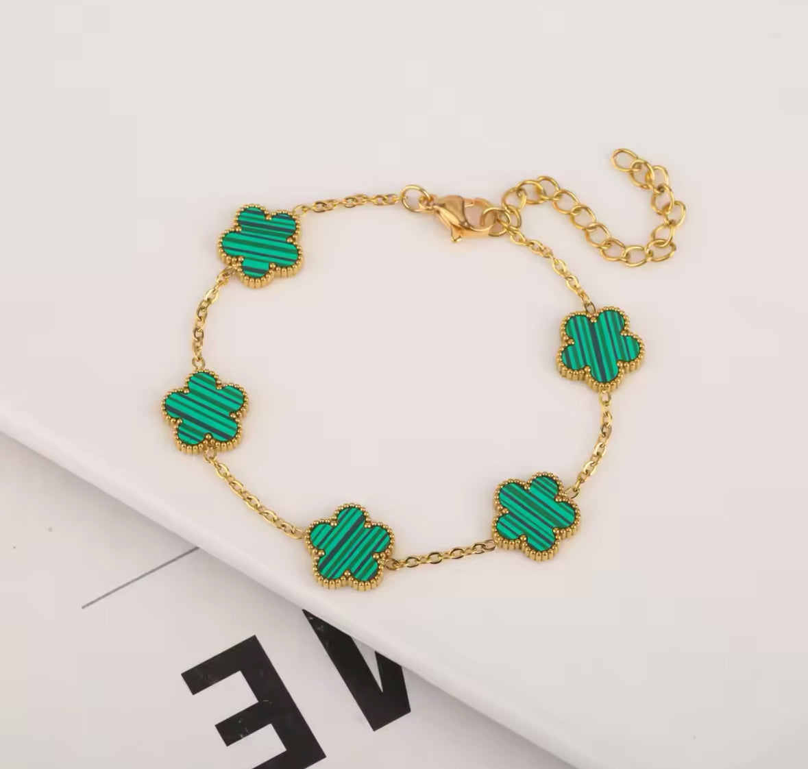 Clover bracelet