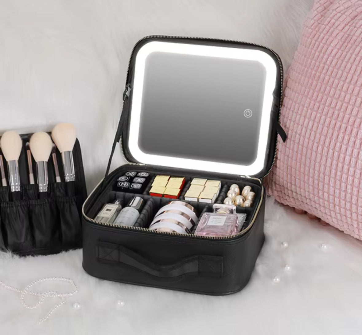 MakeIt makeup bag